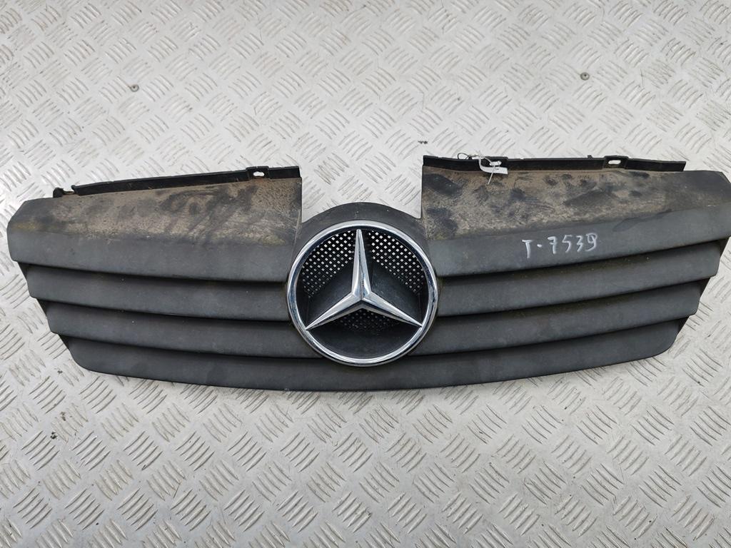 решетка радиатора Mercedes-Benz Vaneo W414 2002, чёрный, минивэн, 4148800085 - фото №1