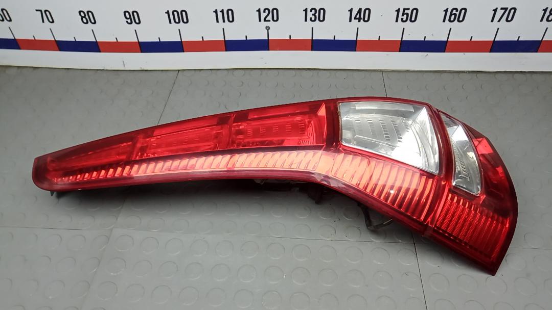 фонарь задний левый Honda CR-V 3 поколение 2007, 2.2 л., дизель, МКПП, внедорожник 5 дв. - фото №1