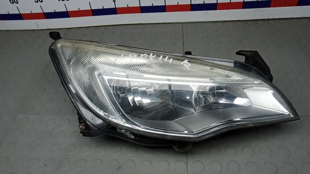 фара правая Opel Astra J 2010, 1.4 л., бензин, МКПП, хетчбэк 5 дв. - фото №1