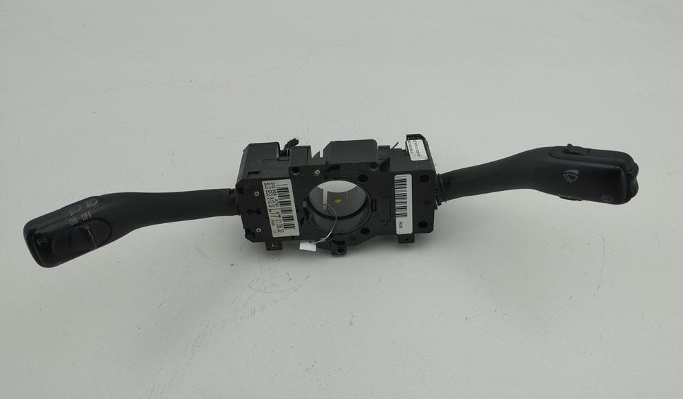 переключатель подрулевой Volkswagen Passat B5+ (GP) 2002, 1.6 л., бензин, МКПП, серый, седан, 4B0953503