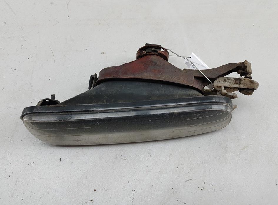 фара противотуманная правая BMW 3 E46 2001, 2.0 л., дизель, МКПП, серый, седан, 147272