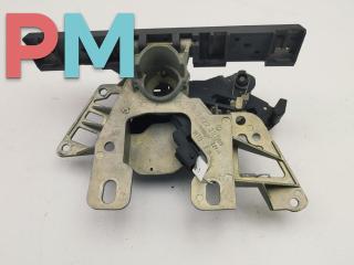 ручка крышки багажника Volkswagen Passat B5 1997, серый, седан, 3B0827297
