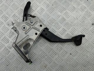 педаль тормоза Volkswagen Touran 2006, 2.0 л., дизель, МКПП, белый, минивэн, 1T1721057P