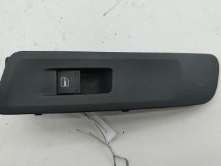 кнопка стеклоподъемника переднего правого Volkswagen Tiguan 2008, 1.4 л., бензин, МКПП, белый, внедорожник 5 дв., 5N1867256A