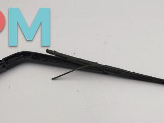 Щеткодержатель (поводок стеклоочистителя) задний Mitsubishi Outlander 1 поколение 2004, 2.0 л., бензин, МКПП, чёрный, внедорожник 5 дв.