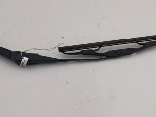 Щеткодержатель (поводок стеклоочистителя) задний Honda CR-V 2 поколение 2002, 2.0 л., бензин, МКПП, чёрный, внедорожник 5 дв.
