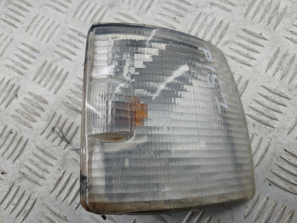 Поворотник (указатель поворота) правый Volkswagen Transporter T4 1999, 2.5 л., дизель, МКПП, зелёный, микроавтобус