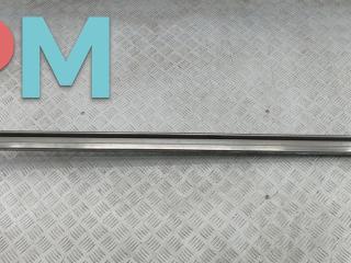 Направляющая сдвижной двери (салазка) правая Volkswagen Crafter 1 поколение 2007, 2.5 л., дизель, МКПП, белый, микроавтобус