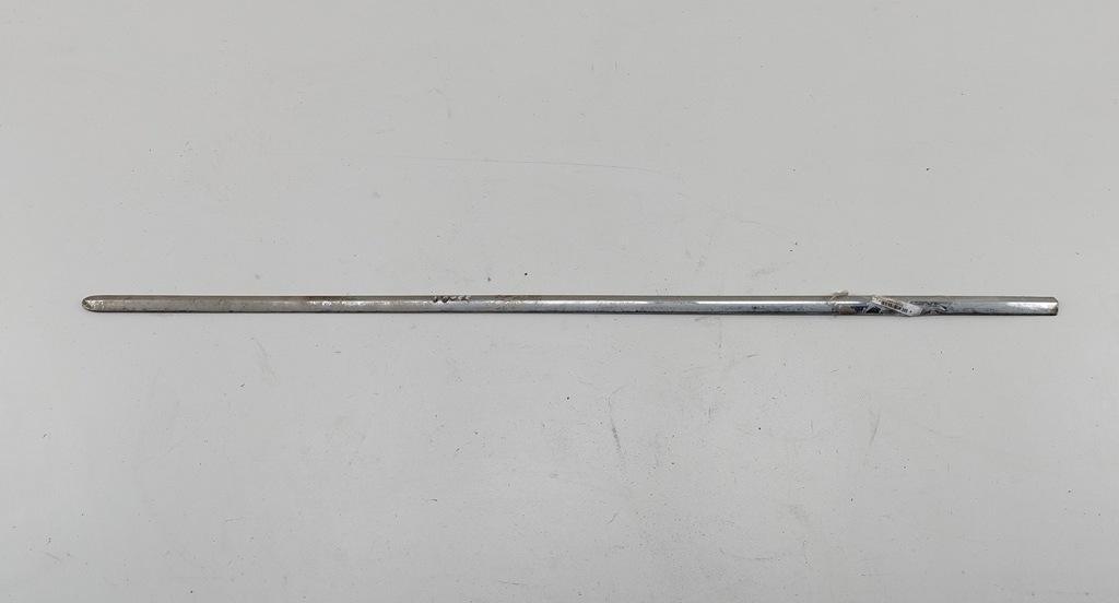 молдинг двери передней левой Volkswagen Passat B6 2005, 2.0 л., бензин, АКПП, чёрный, универсал - фото №1