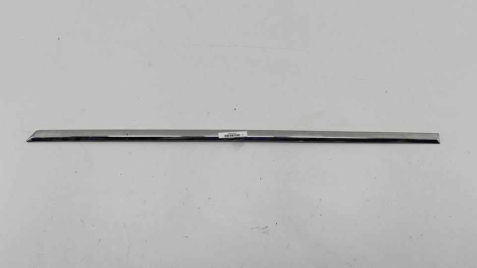 молдинг двери задней левой Volkswagen Passat B6 2006, 2.0 л., дизель, МКПП, чёрный, универсал, 3C08537543A