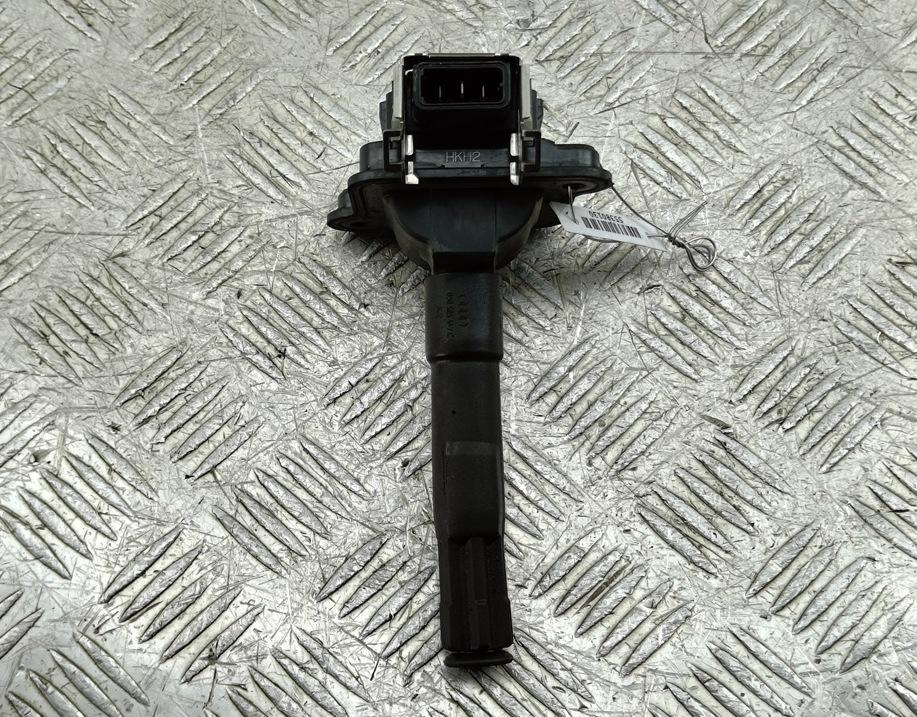 катушка зажигания Audi A4 B5 1998, 1.8 л., Ti, бензин, АКПП, красный, седан, 058905105