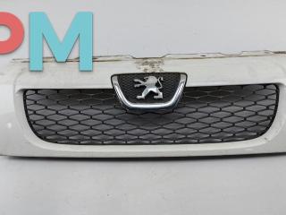 решетка радиатора Peugeot Boxer 3 поколение 2009, белый, микроавтобус, 308068070