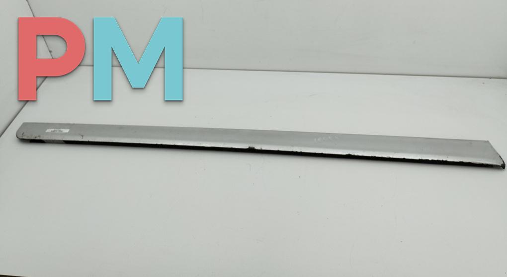 молдинг двери передней левой Audi A4 B6 2001, 1.8 л., Ti, бензин, МКПП, серый, универсал, 8E0853959 - фото №1