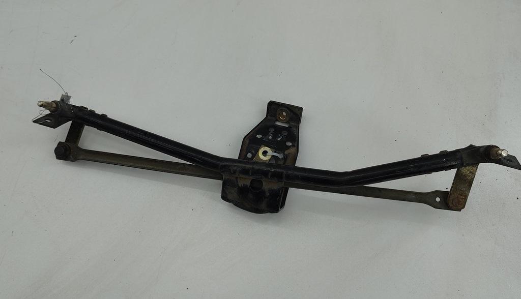 Механизм стеклоочистителя переднего (трапеция дворников) Audi 80 B4 1992, 2.0 л., бензин, МКПП, серый, седан, 893955332