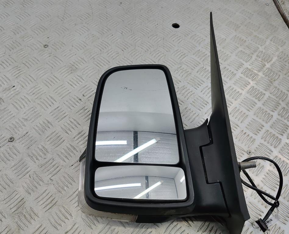 зеркало левое Volkswagen Crafter 2007, 2.5 л., дизель, МКПП, белый, микроавтобус, 9068104816