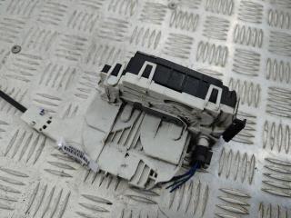 замок двери передней правой Volkswagen Crafter 2007, 2.5 л., дизель, МКПП, белый, микроавтобус, 45021168