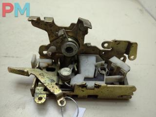 замок двери передней правой Mercedes-Benz Vito 1996, 2.3 л., бензин, МКПП, чёрный, микроавтобус, 6387200335