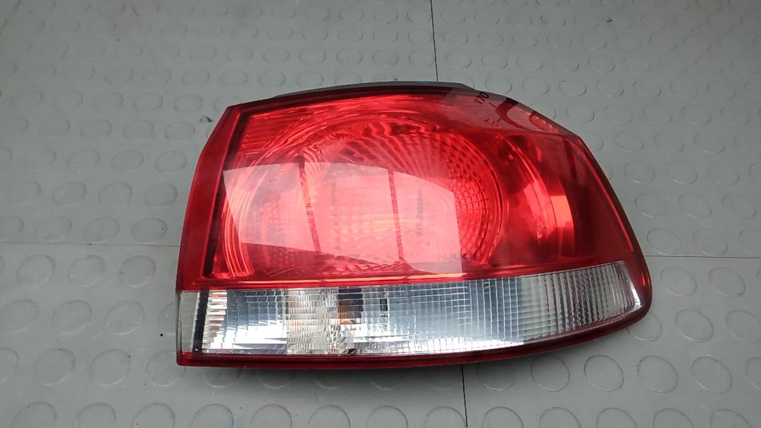 фонарь задний правый Volkswagen Golf 7 поколение 2013, 1.6 л., дизель, МКПП, хетчбэк 5 дв. - фото №1