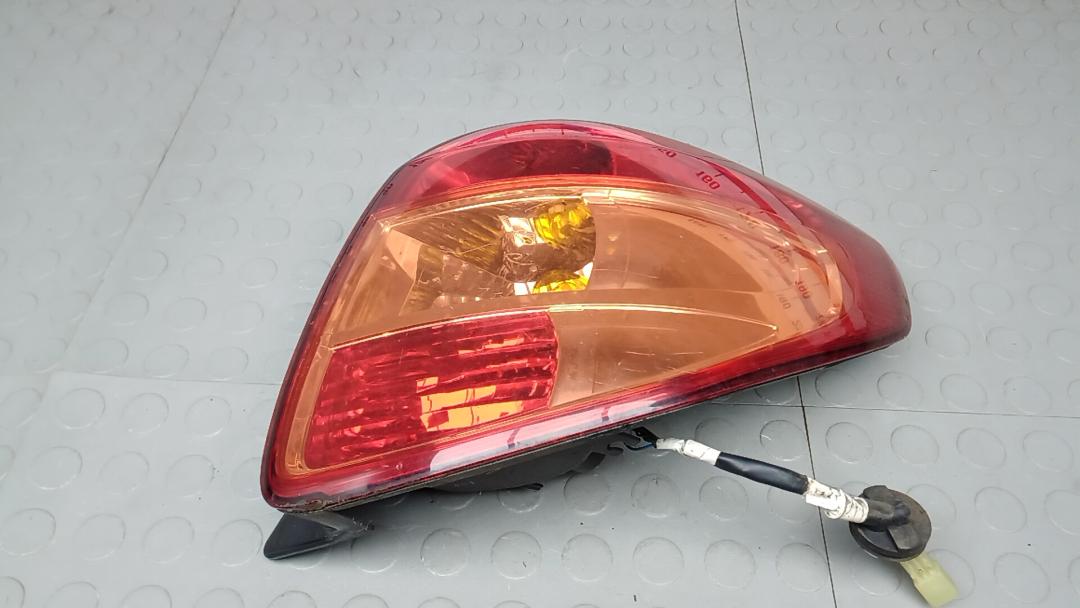 фонарь задний правый Suzuki SX4 1 поколение 2008, 1.6 л., бензин, МКПП, хетчбэк 5 дв. - фото №1