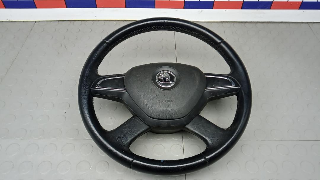 руль Skoda Rapid 1 поколение 2013, 1.6 л., дизель, МКПП, хетчбэк 5 дв. - фото №1