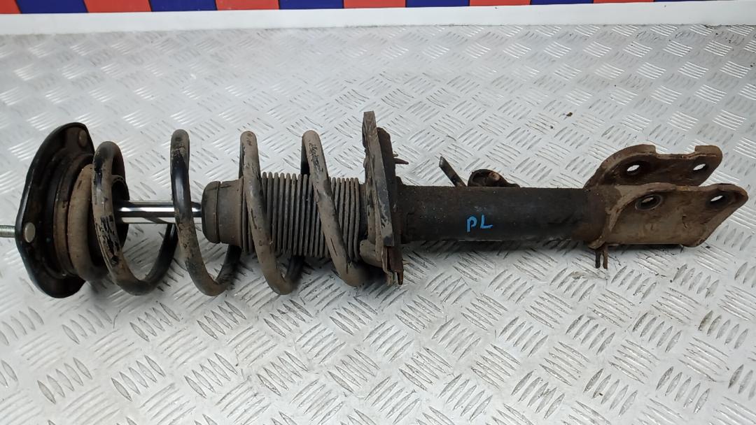 Стойка Kia Sorento 2 поколение 2010, 2.2 л., дизель, АКПП, внедорожник 5 дв., 546302P450, 546102P000, 546502P500 - фото №1