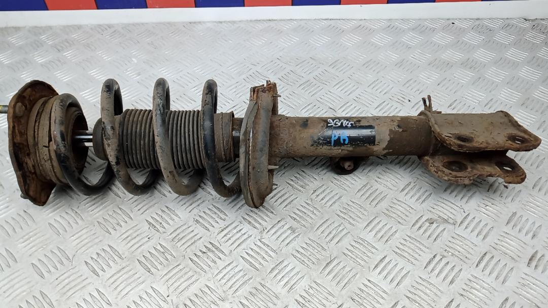 Стойка Kia Sorento 2 поколение 2010, 2.2 л., дизель, АКПП, внедорожник 5 дв., 546302P450, 546102P000, 546602P500 - фото №1