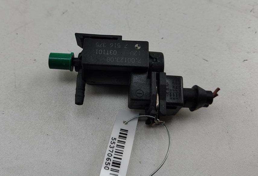 клапан вакуумного управления BMW 7 серия E65/E66/E67 2003, 4.4 л., бензин, АКПП, серый, седан, 7516375 - фото №1