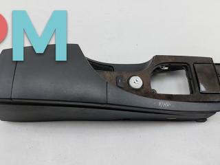 консоль салона (центральная часть) BMW 5 серия E60/E61 2004, 2.2 л., бензин, АКПП, серый, седан, 7034087
