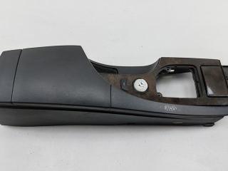 консоль салона (центральная часть) BMW 5 серия E60/E61 2004, 2.2 л., бензин, АКПП, серый, седан, 7034087