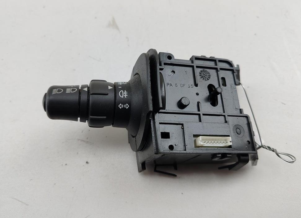 переключатель поворотов Renault Scenic II 2005, 2.0 л., бензин, АКПП, синий, минивэн, 8200127727