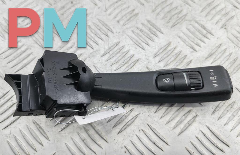 переключатель дворников Volvo C70 2 поколение 2008, 2.5 л., бензин, АКПП, серый, кабриолет, 17D770 - фото №1