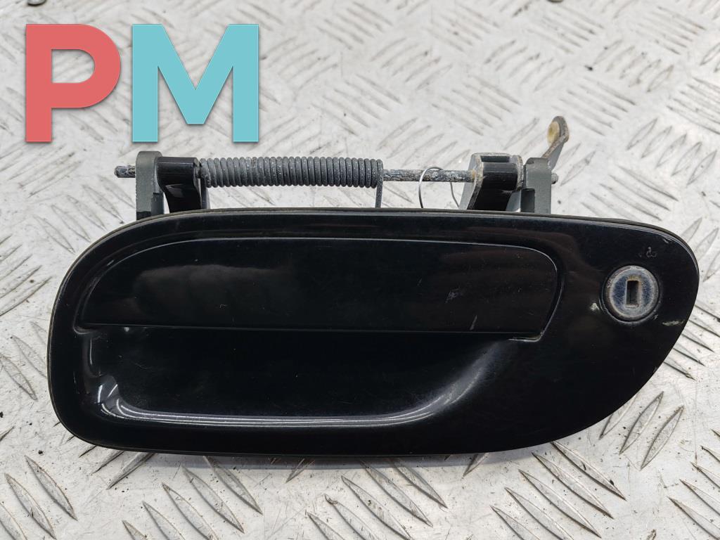ручка наружная передняя левая Volvo V70 2 поколение 2001, 2.4 л., бензин, МКПП, чёрный, универсал - фото №1