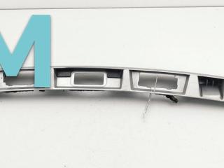 накладка подсветки номера Renault Scenic 3 поколение 2010, 1.4 л., бензин, МКПП, серый, минивэн, 848100006R