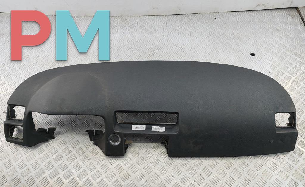 панель передняя салона (торпедо) Volvo C70 2 поколение 2008, 2.5 л., бензин, АКПП, серый, кабриолет, 30722599 - фото №1