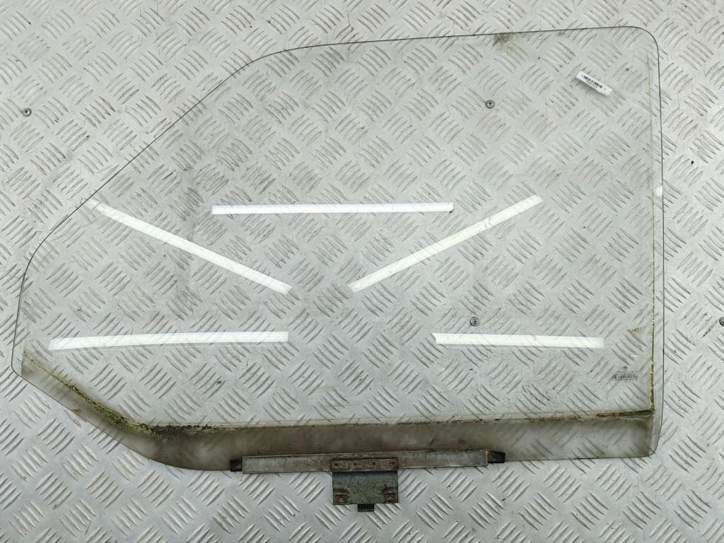стекло двери передней левой Volkswagen Transporter T4 1994, 2.4 л., дизель, МКПП, зелёный, микроавтобус - фото №1