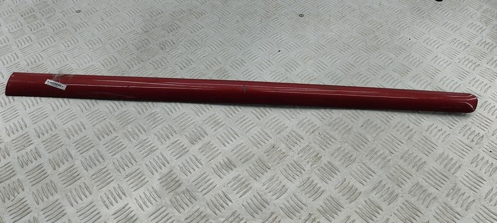 молдинг двери передней правой Peugeot 307 1 поколение 2003, 1.6 л., бензин, МКПП, красный, универсал, 9634011077 - фото №1