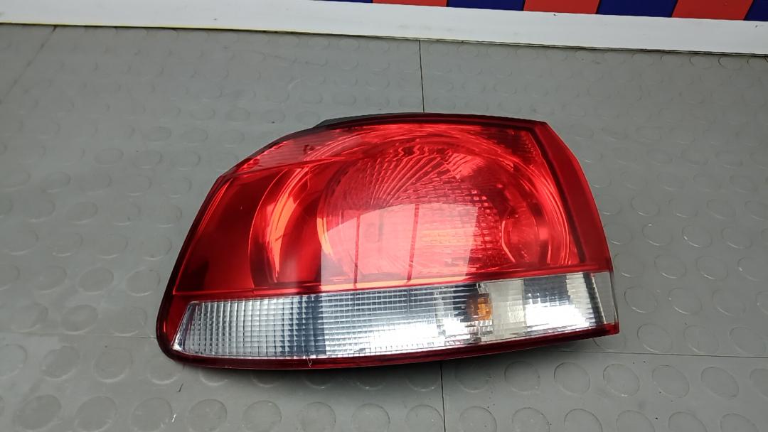 фонарь задний левый Volkswagen Golf 6 поколение 2009, 1.6 л., бензин, МКПП, хетчбэк 5 дв. - фото №1