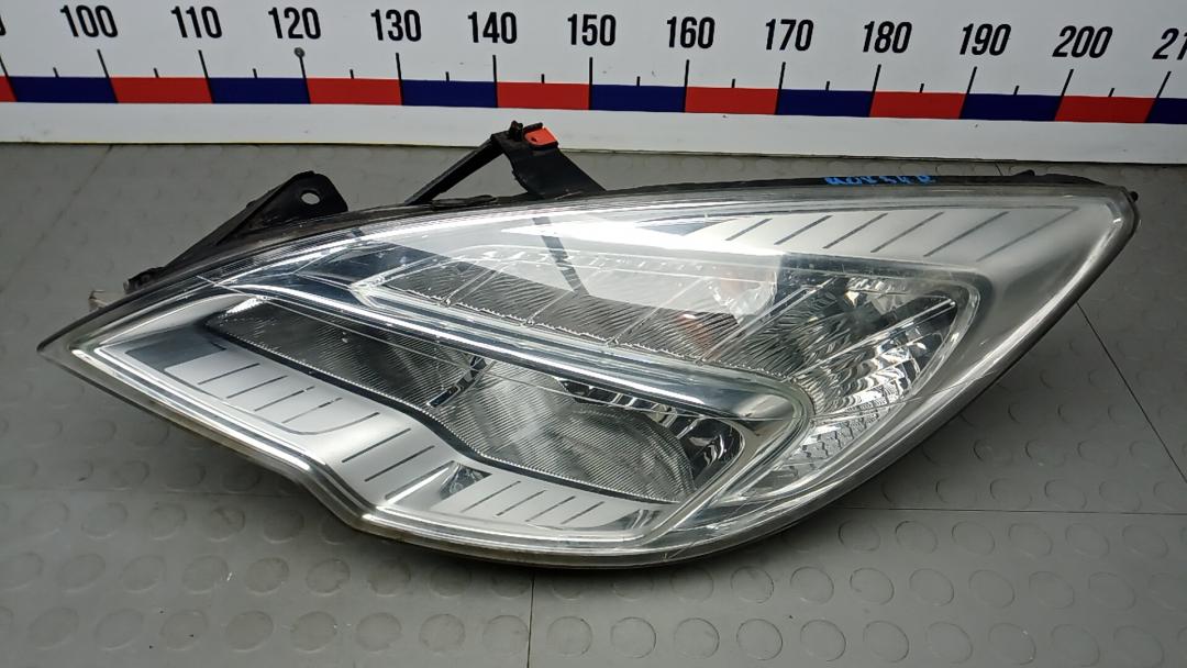 фара левая Opel Meriva 2 поколение (B) 2012, 1.4 л., бензин, МКПП, минивэн - фото №1