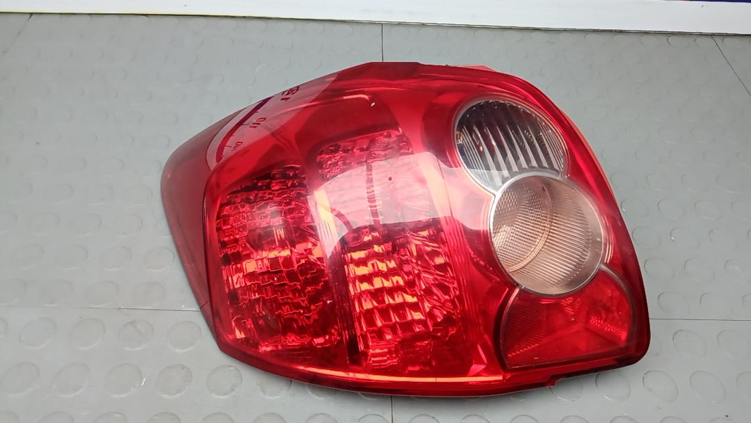фонарь задний левый Toyota Auris 1 поколение 2008, 2.2 л., D-CAT, дизель, МКПП, хетчбэк 5 дв. - фото №1