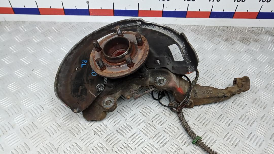 ступица передняя левая Land Rover Discovery 4 поколение 2011, 3.0 л., SD V6, дизель, АКПП, внедорожник 5 дв. - фото №1