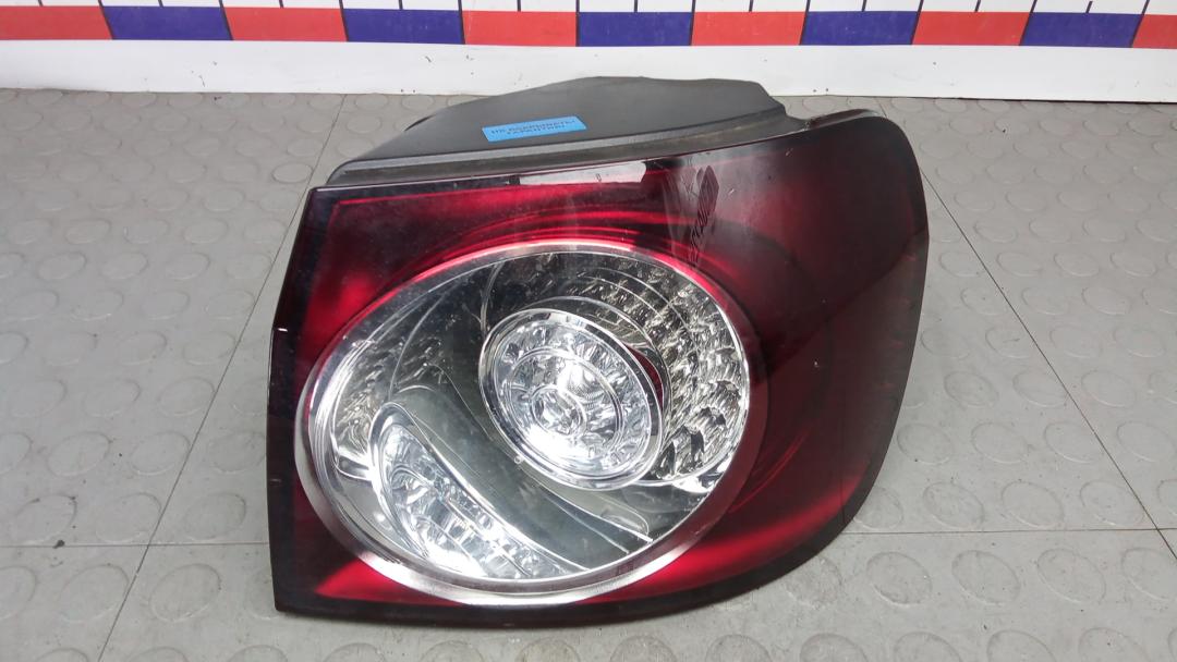 фонарь задний правый Volkswagen Golf Plus 2 поколение 2009, 1.9 л., дизель, МКПП, хетчбэк 5 дв. - фото №1