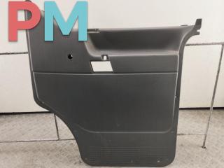 обшивка двери передняя правая Volkswagen Transporter T4 1996, 2.4 л., дизель, МКПП, красный, микроавтобус