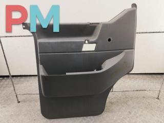 обшивка двери передняя левая Volkswagen Transporter T4 1996, 2.4 л., дизель, МКПП, красный, микроавтобус