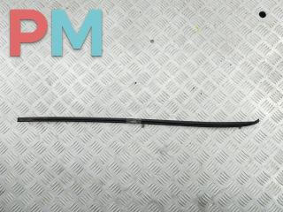 молдинг лобового стекла Volkswagen Passat B6 2005, 2.0 л., дизель, МКПП, серый, универсал, 3C0854327A