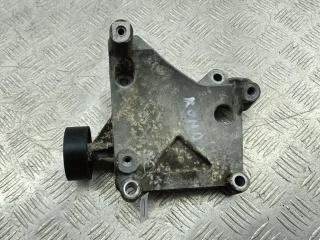 кронштейн компрессора кондиционера Volkswagen Passat B5 1997, 2.3 л., бензин, МКПП, зелёный, седан, 071260885