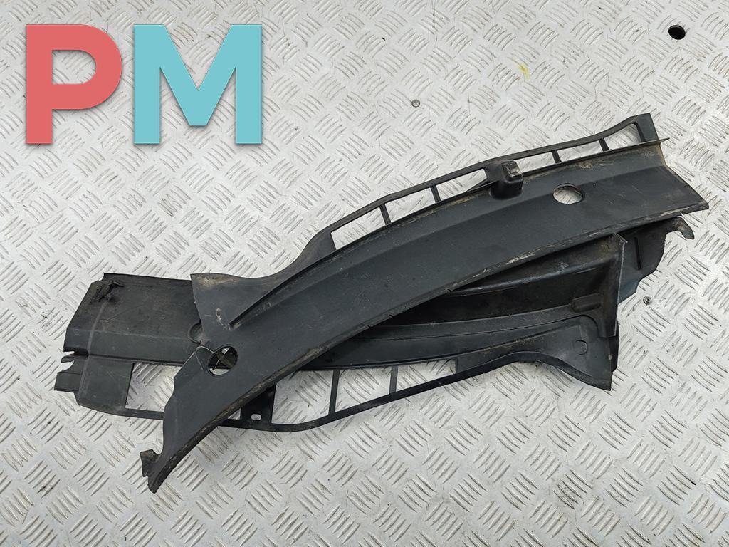 дождевик Skoda Octavia mk1 (A4 1U) 2001, 2.0 л., бензин, МКПП, чёрный, универсал, 1U1819979A - фото №1