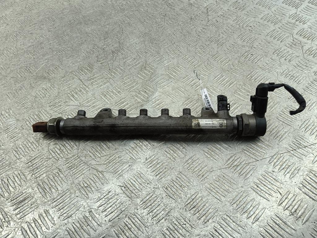 топливная рампа Volkswagen Passat B6 2008, 2.0 л., дизель, МКПП, серый, универсал, 03L130089, 057130764H - фото №1