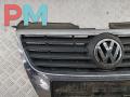решетка радиатора Volkswagen Passat B6 2006, чёрный, универсал, 3C0853651 - фото №3