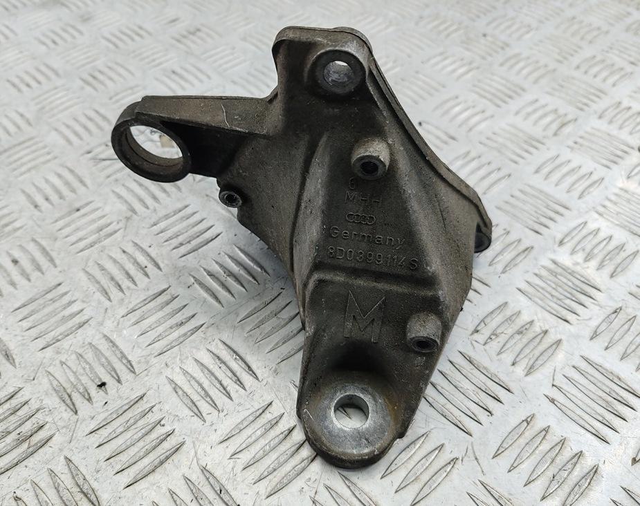 кронштейн КПП Volkswagen Passat B5 1997, 1.6 л., бензин, МКПП, зелёный, универсал, 8D0399114S