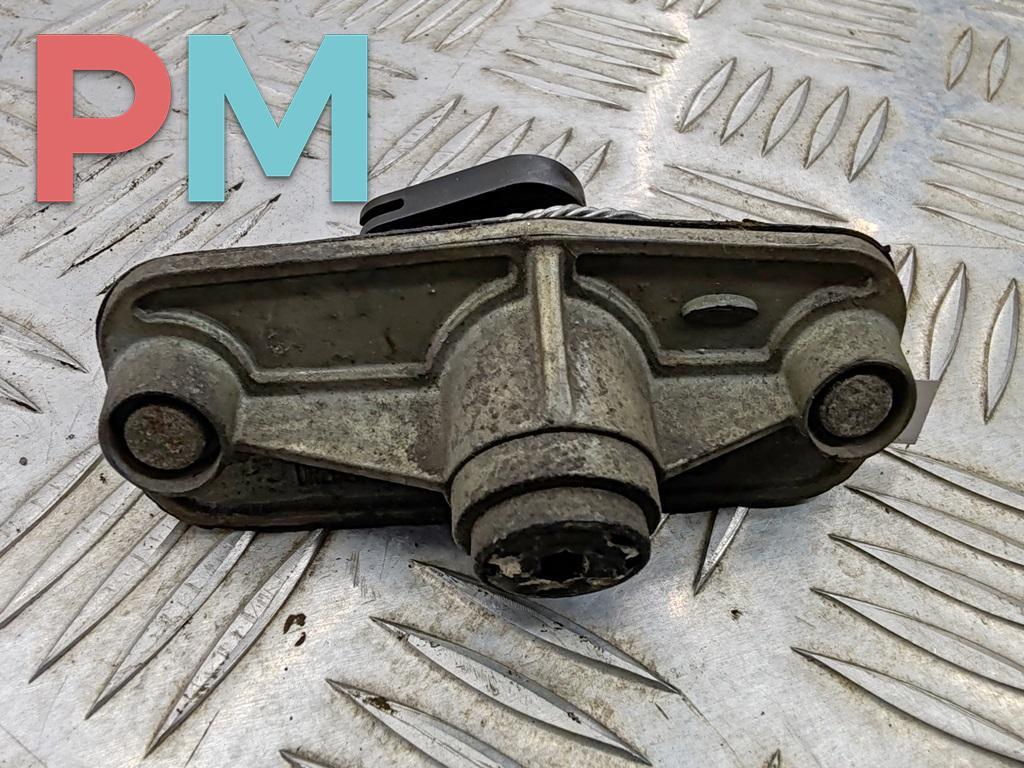 личинка дверного замка Ford Mondeo 3 поколение 2001, 1.8 л., бензин, МКПП, серый, универсал, UR202803A - фото №1
